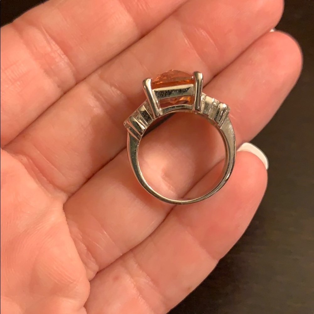 Ring - Picture 3 of 4